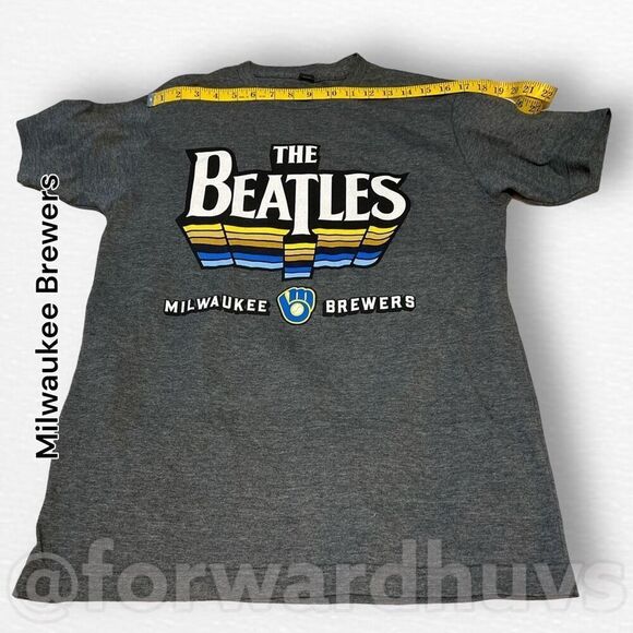Milwaukee Brewers & The Beatles Unisex T-shirt  Size Medium - Picture 9 of 11
